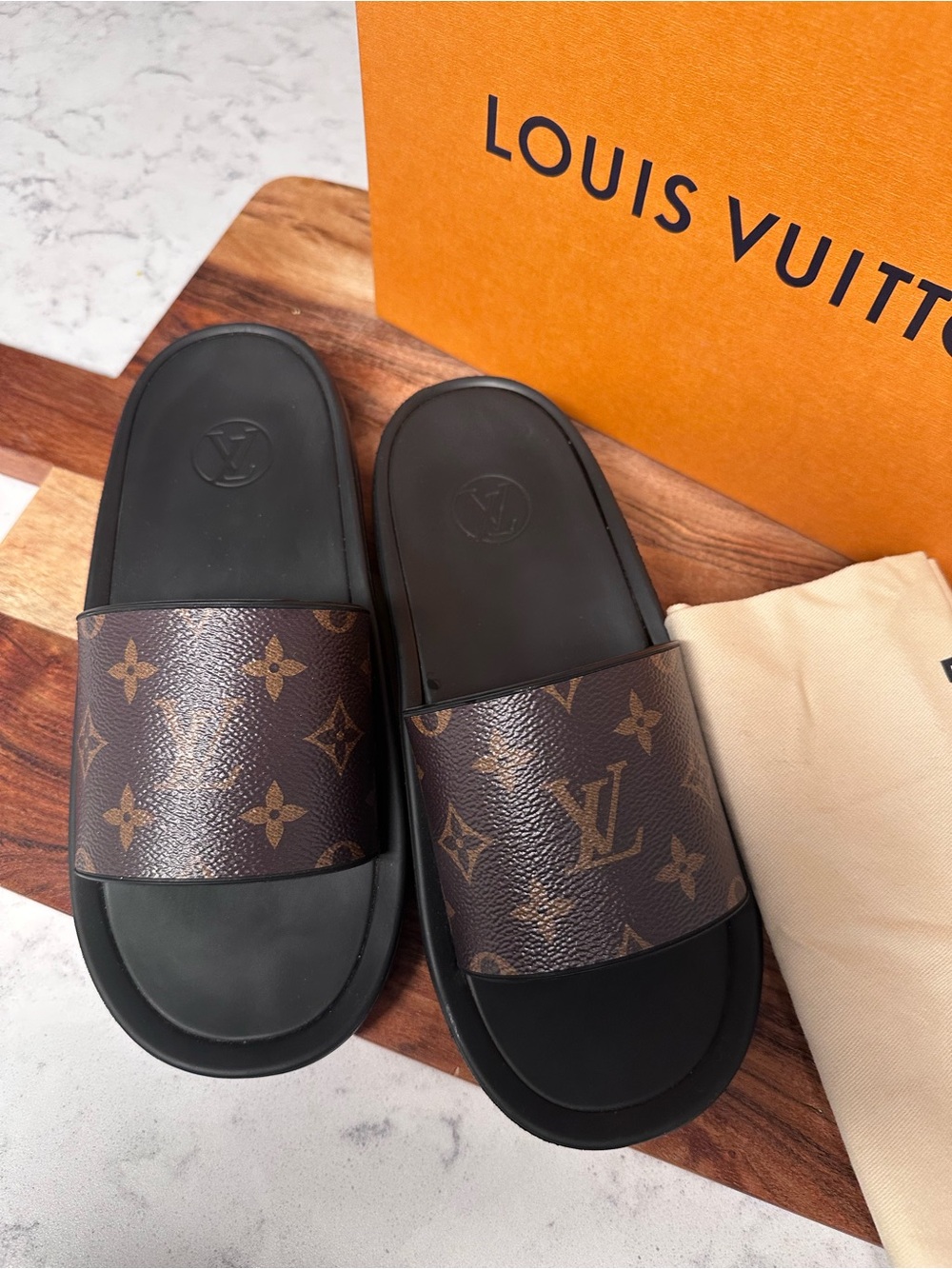 Louis Vuitton Monogram Brown and Black Men's Slide Sandals - Picture 5 of 8